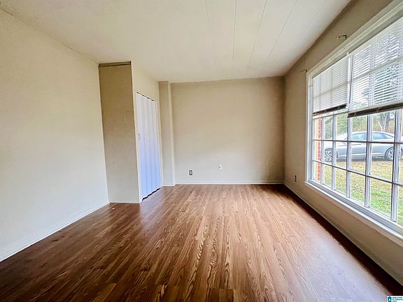 4th image of 530 5th St