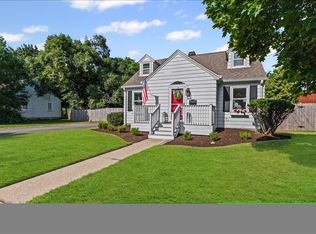 308 S Slusser St, Grayslake, IL