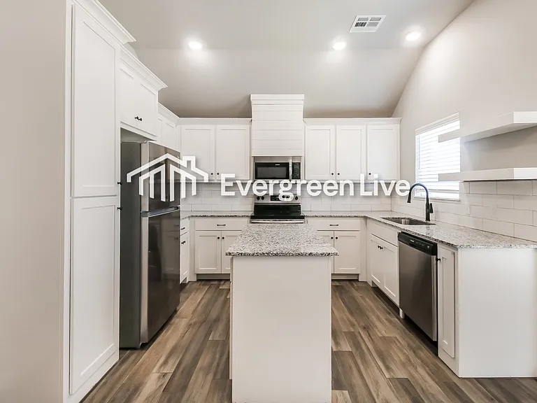 705 N Cottontail Way — Photo 8