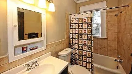 2101 Kirkwood Ave — Photo 24