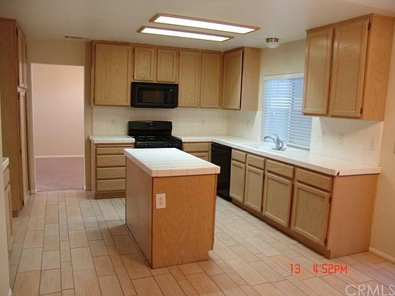 5th image of 17638 Landis Dr
