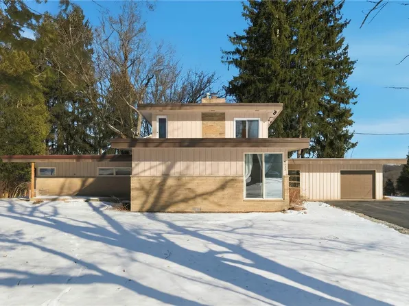 6023 Linwood Dr, Valencia, PA 16059