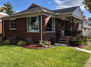 23761 Hollander St, Dearborn, MI 48128