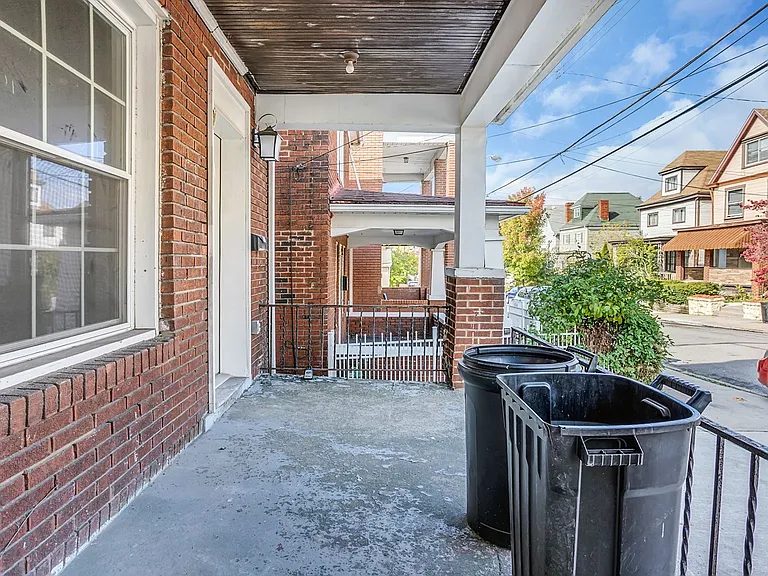 121 Dilworth St — Photo 27