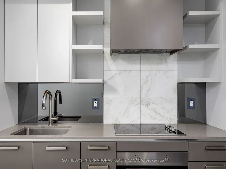 1830 Bloor St W #716 — Photo 9