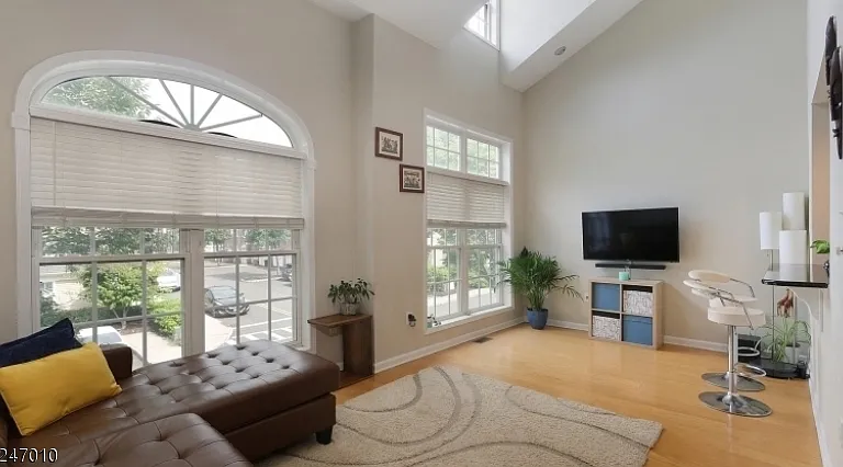 107 Donato Cir — Photo 5