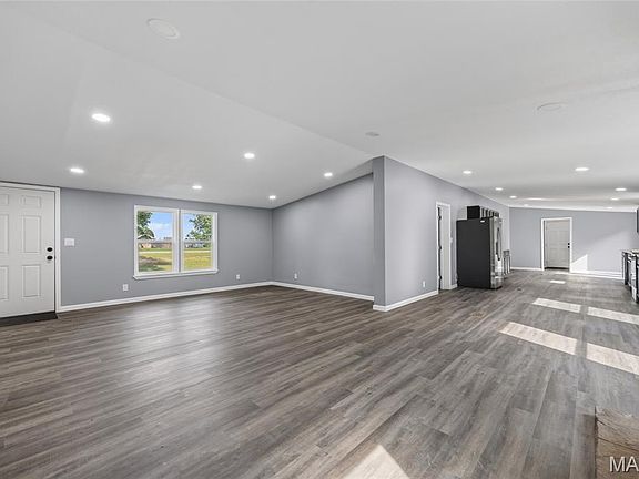 4th image of 25205 Ranch Dr
