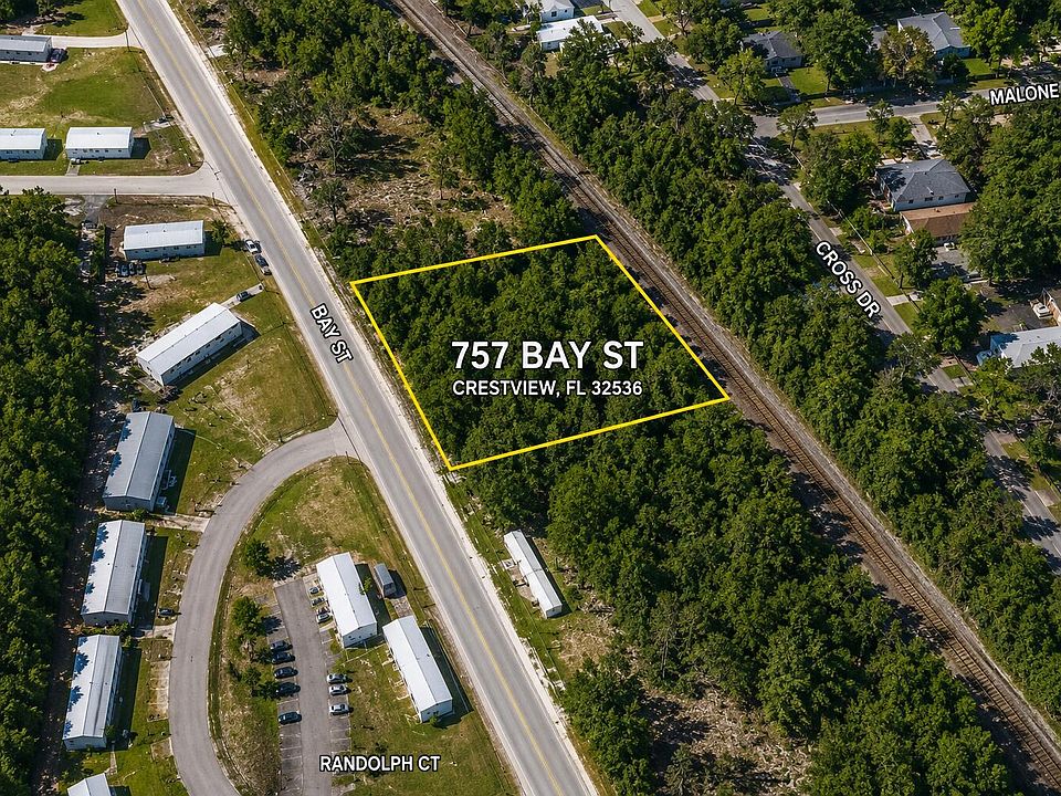 1st image of 757 Bay St