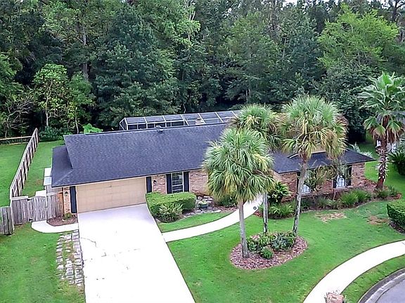 2nd image of 746 Riverbend Blvd