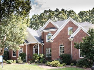 15 Somerleaf Way, Simpsonville, SC 29681