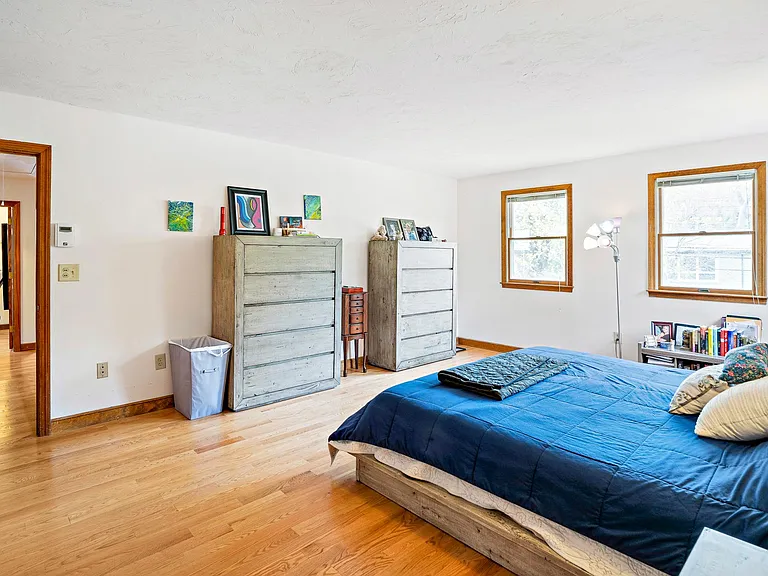 478 Clinton Rd — Photo 10