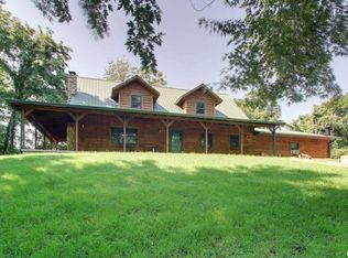 23790 277th Ln, Barry, IL 62312