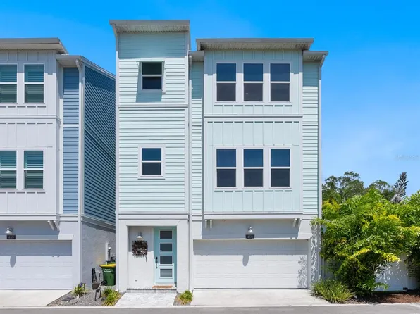 459 Wingfield Dr, Sarasota, FL 34237