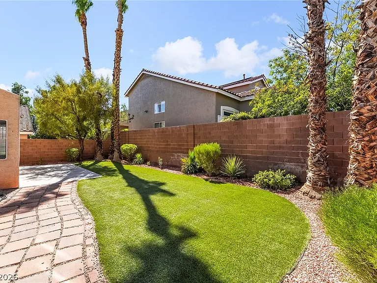 1583 Comfort Hills St — Photo 39