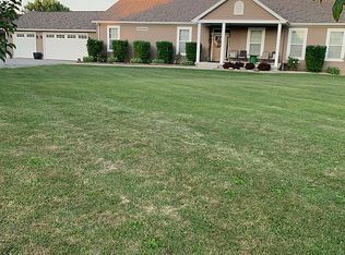 215 Mill St, Loami, IL 62661