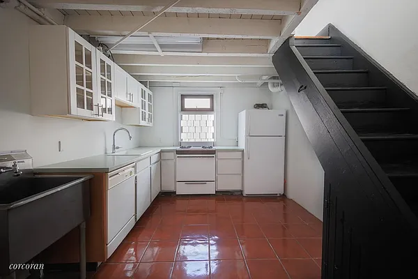 Rented by Corcoran | media 18