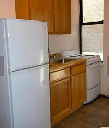 Rented by Urban Real Estate Inc