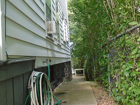 2nd image of 116 Pharis St