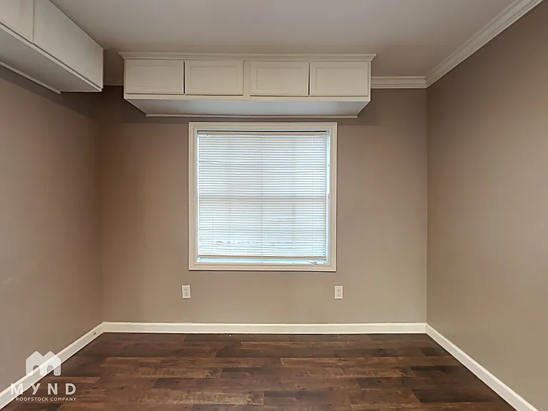 3219 Glen Spring Dr — Photo 7