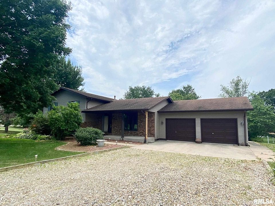 1st image of 808 Poplar Dr