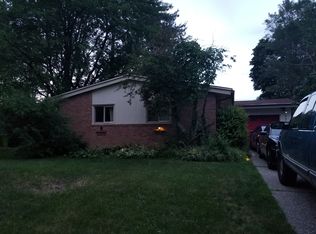 29398 Westbrook Pkwy, Southfield, MI 48076