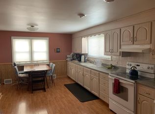 58 Maple Ave, Oakville, CT 06779