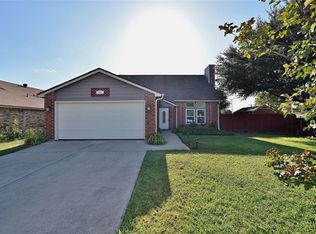 7941 Firefly Dr, Fort Worth, TX 76137