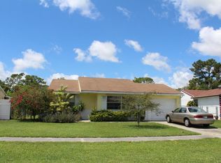4449 Ixora Cir, Lake Worth, FL 33461