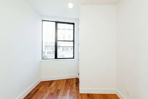 Rented by Nooklyn NYC LLC | media 47