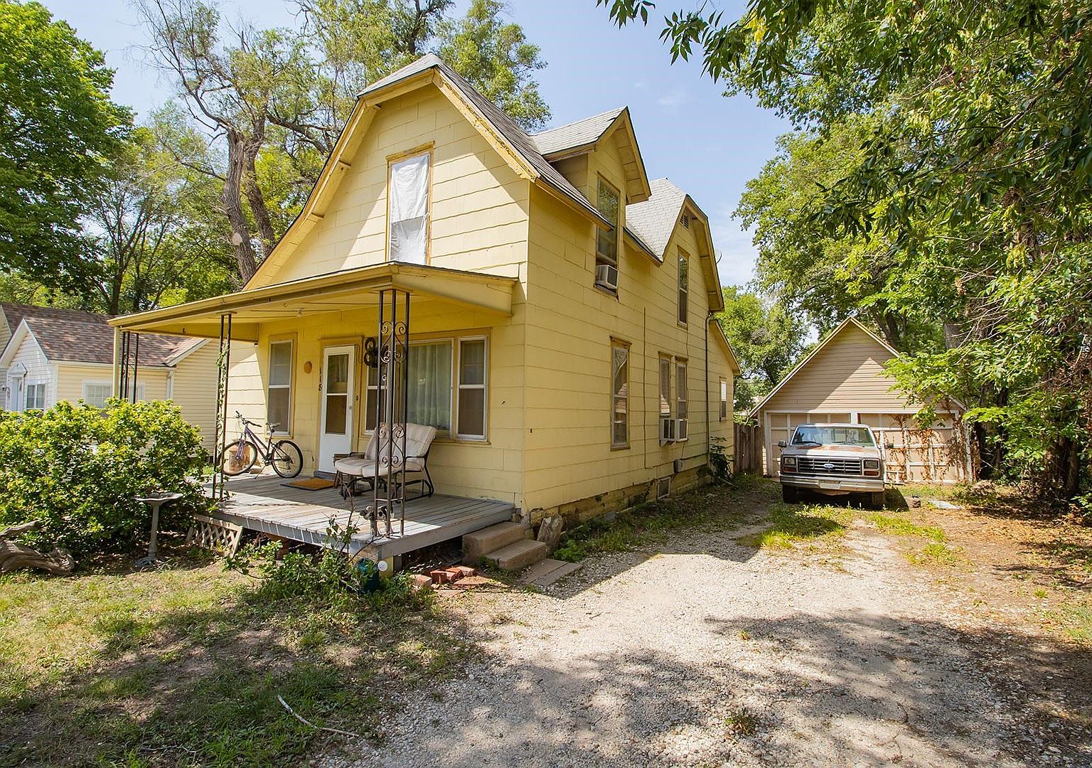 118 W 9th St, Newton, KS 67114 Zillow