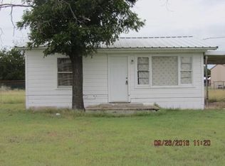 624 Chestnut St, Cross Plains, TX 76443