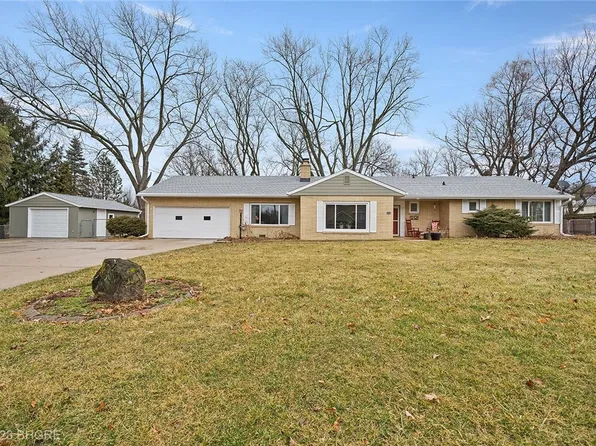 4301 SW 26th St, Des Moines, IA 50321