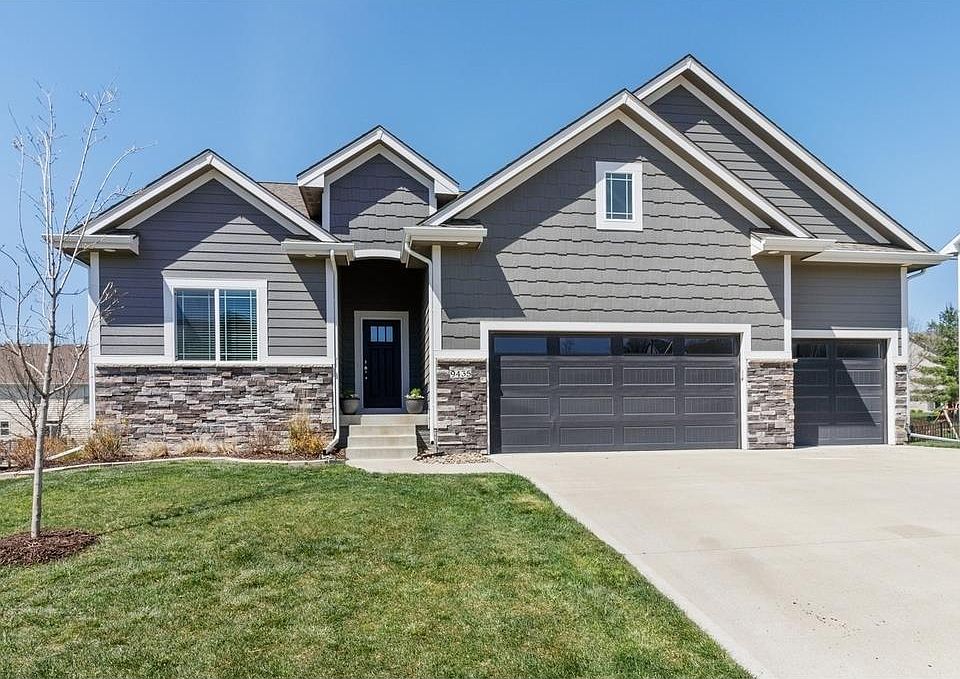 1st image of 9435 Sugar Creek Dr