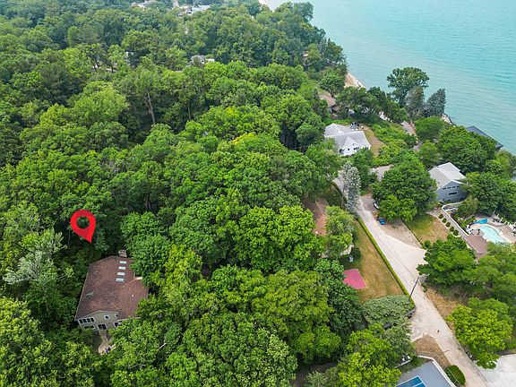 2nd image of 19315 Highland Dr