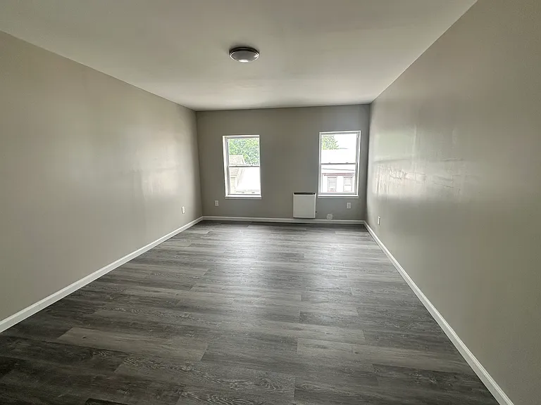 318-322 N Main St #3 — Photo 3
