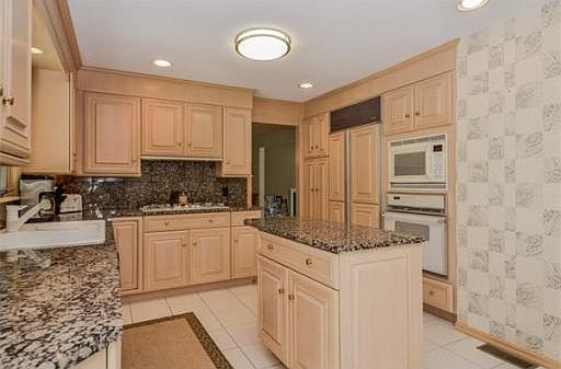 4th image of 309 Merriweather Dr