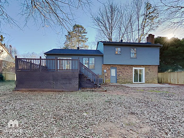 6815 Saddle Ridge Rd — Photo 23