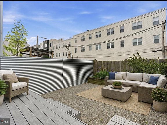 2nd image of 1734 Folsom St