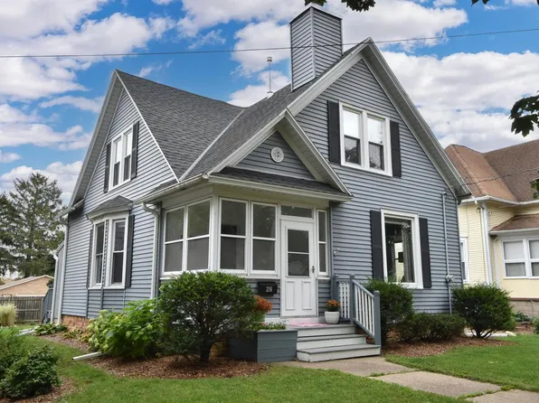 216 South Perkins BOULEVARD, Burlington, WI 53105