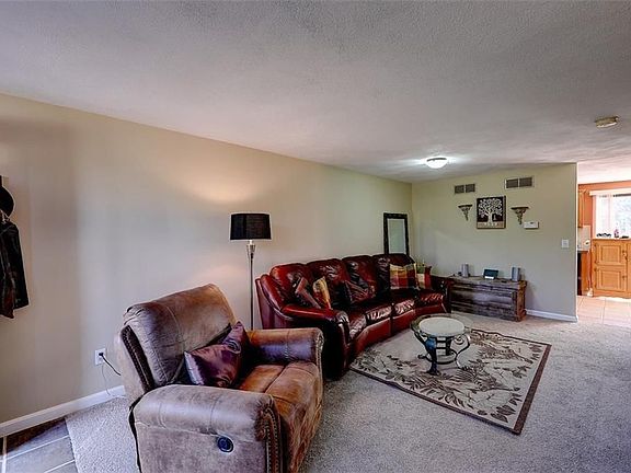 2nd image of 2708 Pinewood Dr #2708
