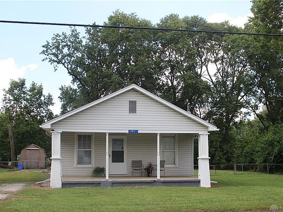 4th image of 904 N Pleasant Valley Ave