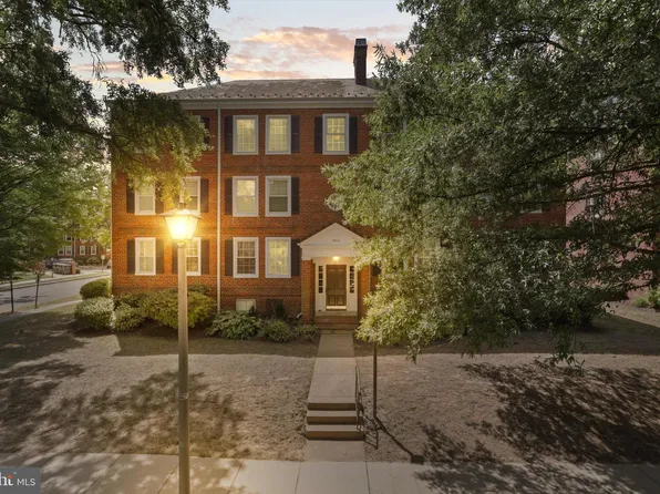 2942 S Columbus St APT A1, Arlington, VA 22206