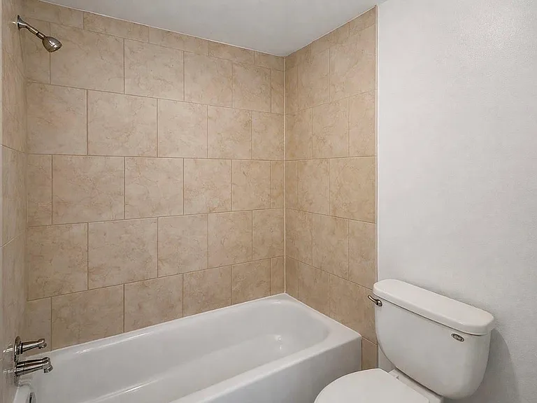 8200 Broadway St #309N — Photo 15