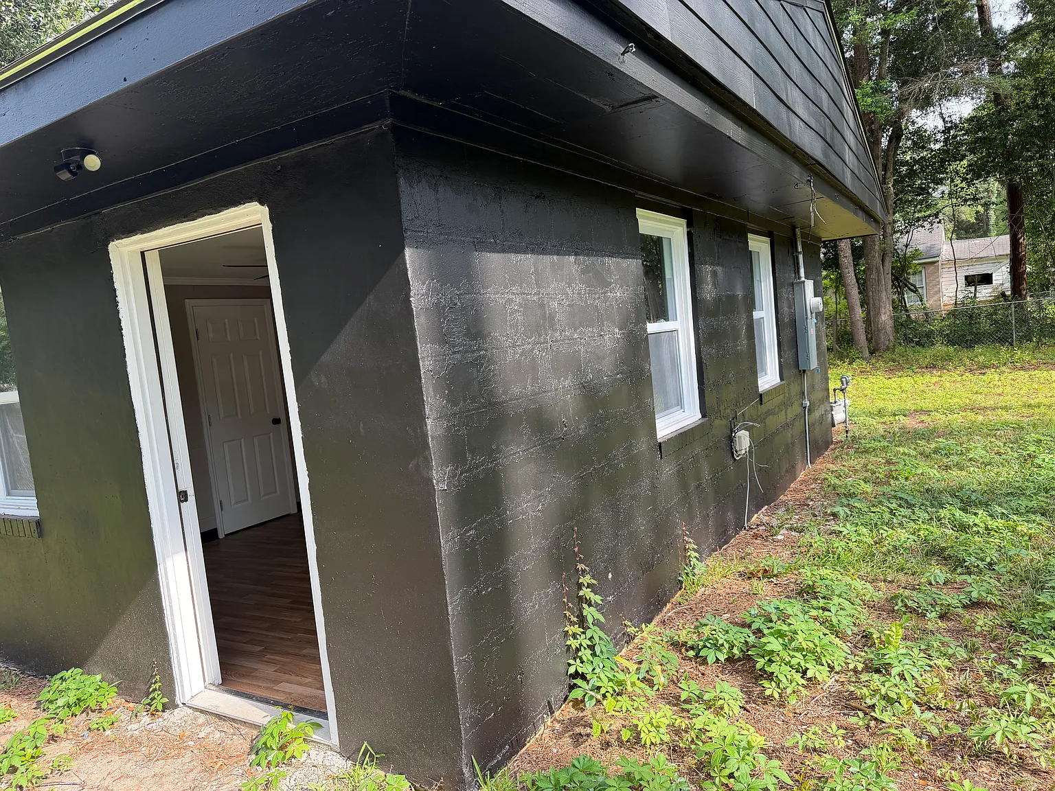 3 bed, 988 sqft, $800 — Photo 4
