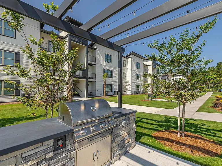 Atlantic Breeze Apartments — Photo 7