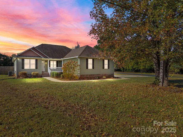 1090 Sides St, Salisbury, NC 28138