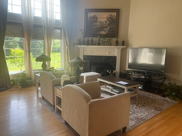 Summer Pl — Photo 31