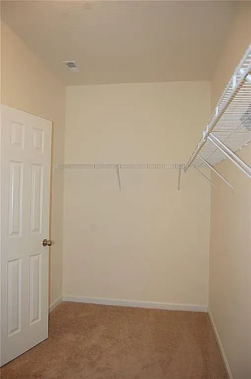 3 bed, 1801 sqft, $2,200 — Photo 4