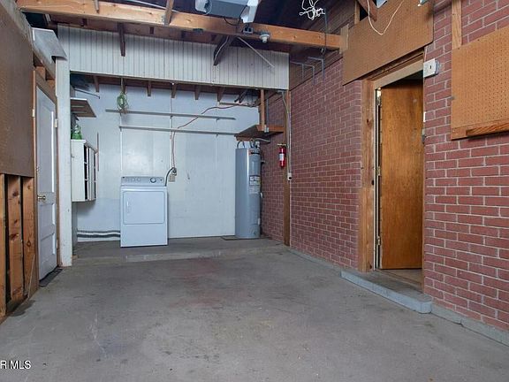 3rd image of 1220 Prairie Dr