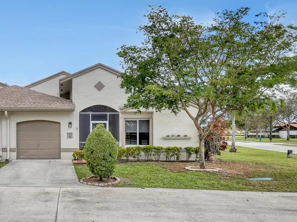 9775 Boca Gardens Circle N #D, Boca Raton, FL 33496